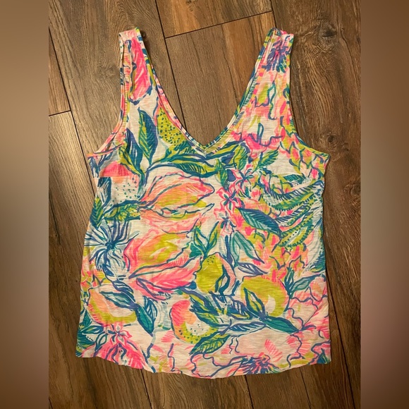 Lilly Pulitzer Gigi top size  small - Picture 2 of 2